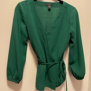 00P J crew green top with side zipper and tie